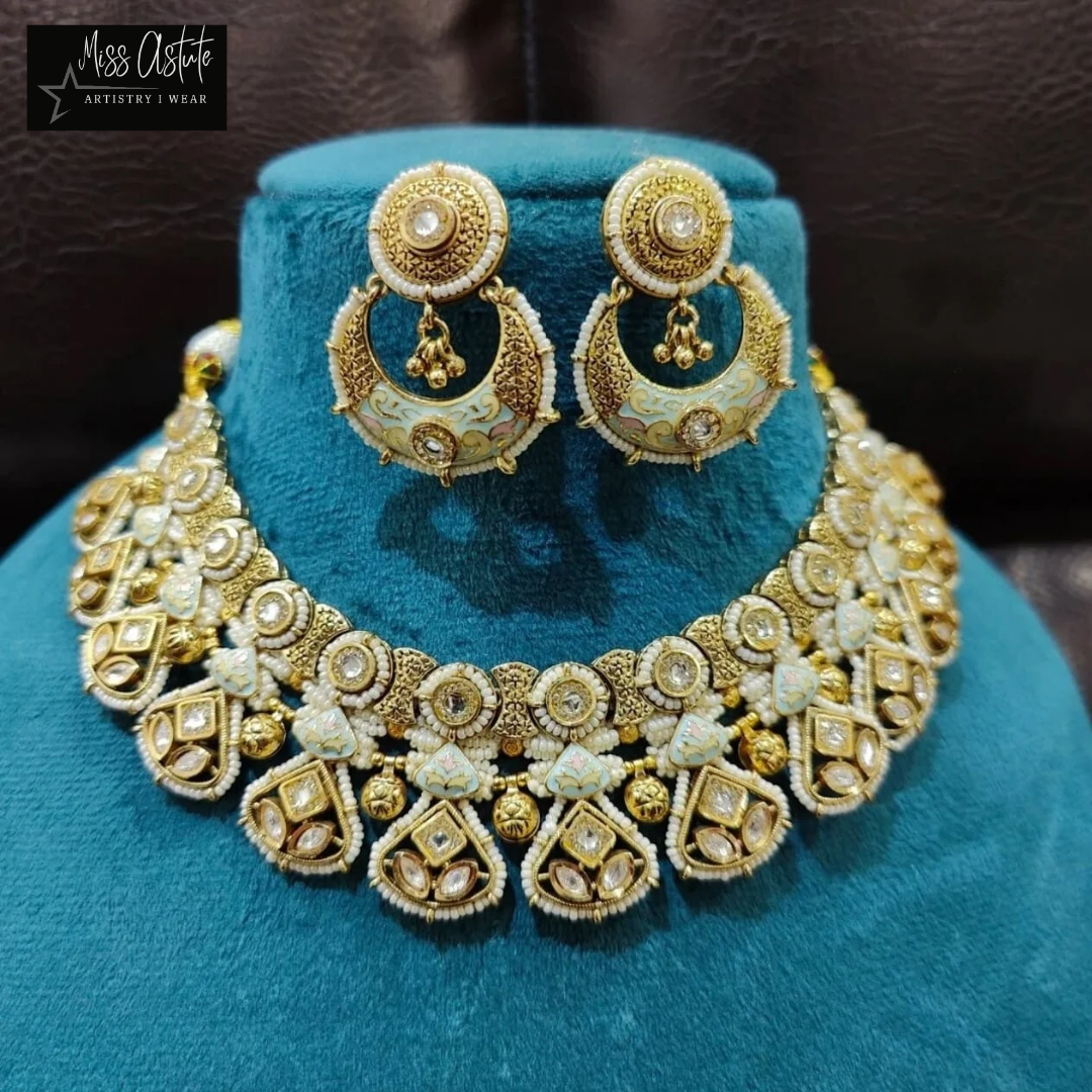 Exquisite Kundan Jadau Bridal Necklace Set with Intricate Earrings