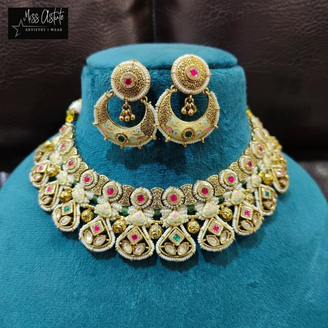 Exquisite Kundan Jadau Bridal Necklace Set with Intricate Earrings