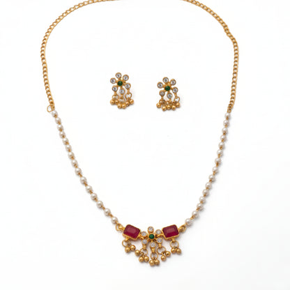 Mohini Pearl Charm Necklace Set