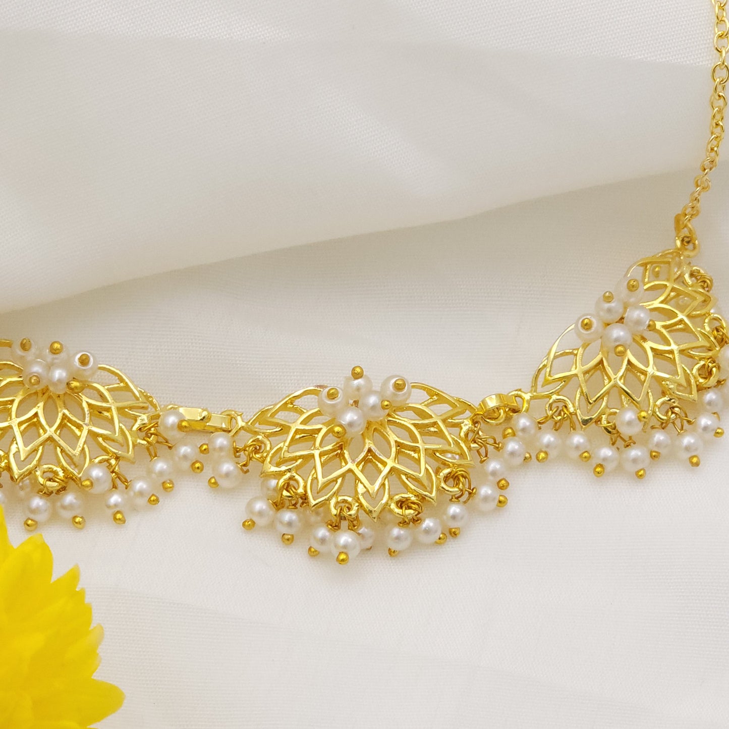 Saanjh Lotus Web – Pearl Choker