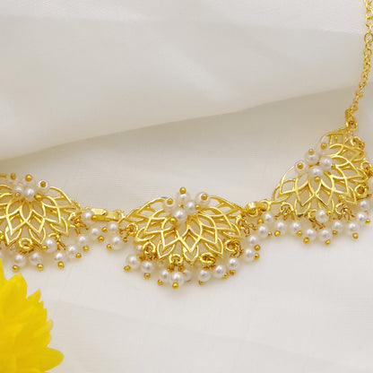 Saanjh Lotus Web – Pearl Choker