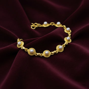 Regal Heritage Pearl Bracelet