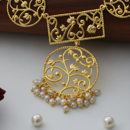 Amara Pearl Bead Necklace