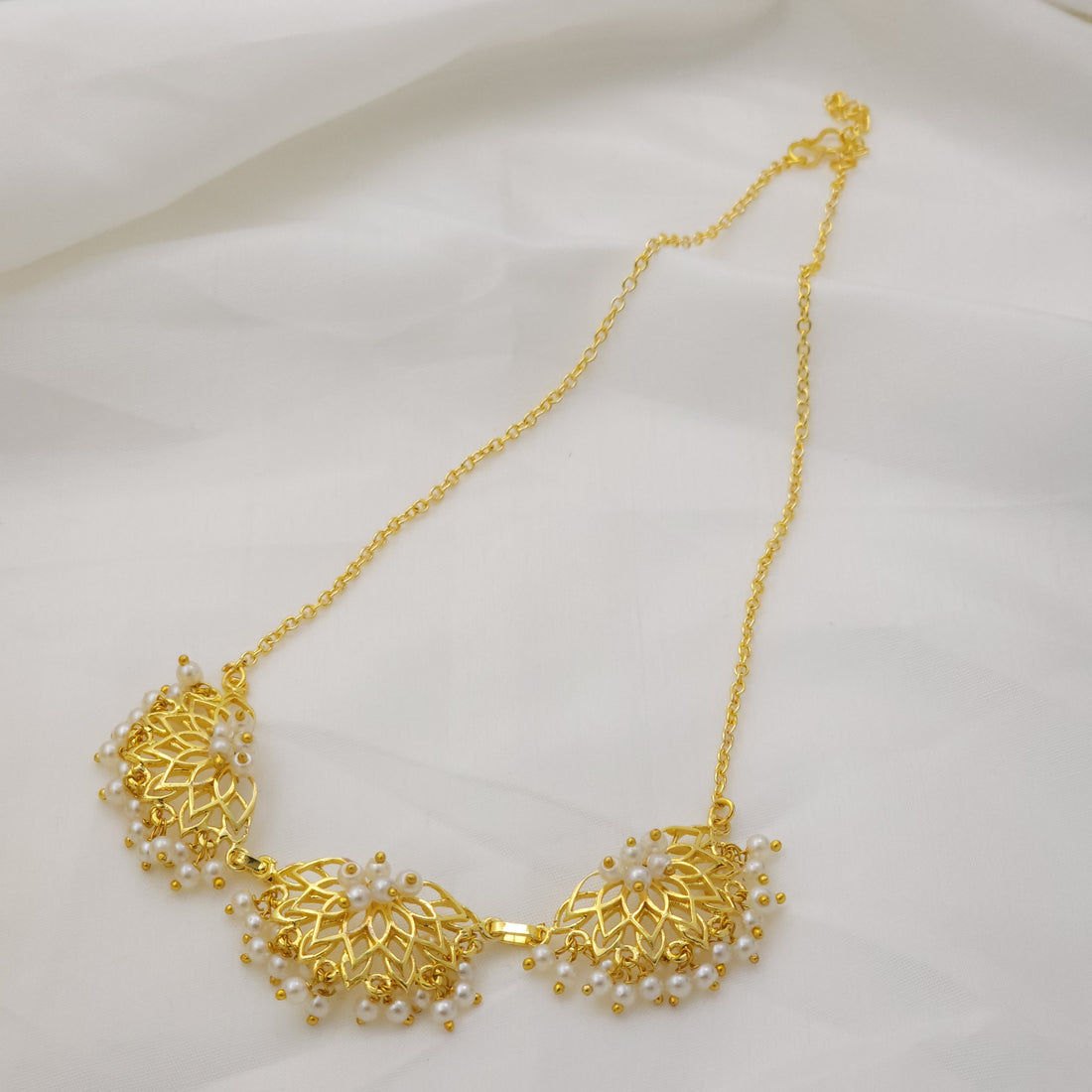 Saanjh Lotus Web – Pearl Choker