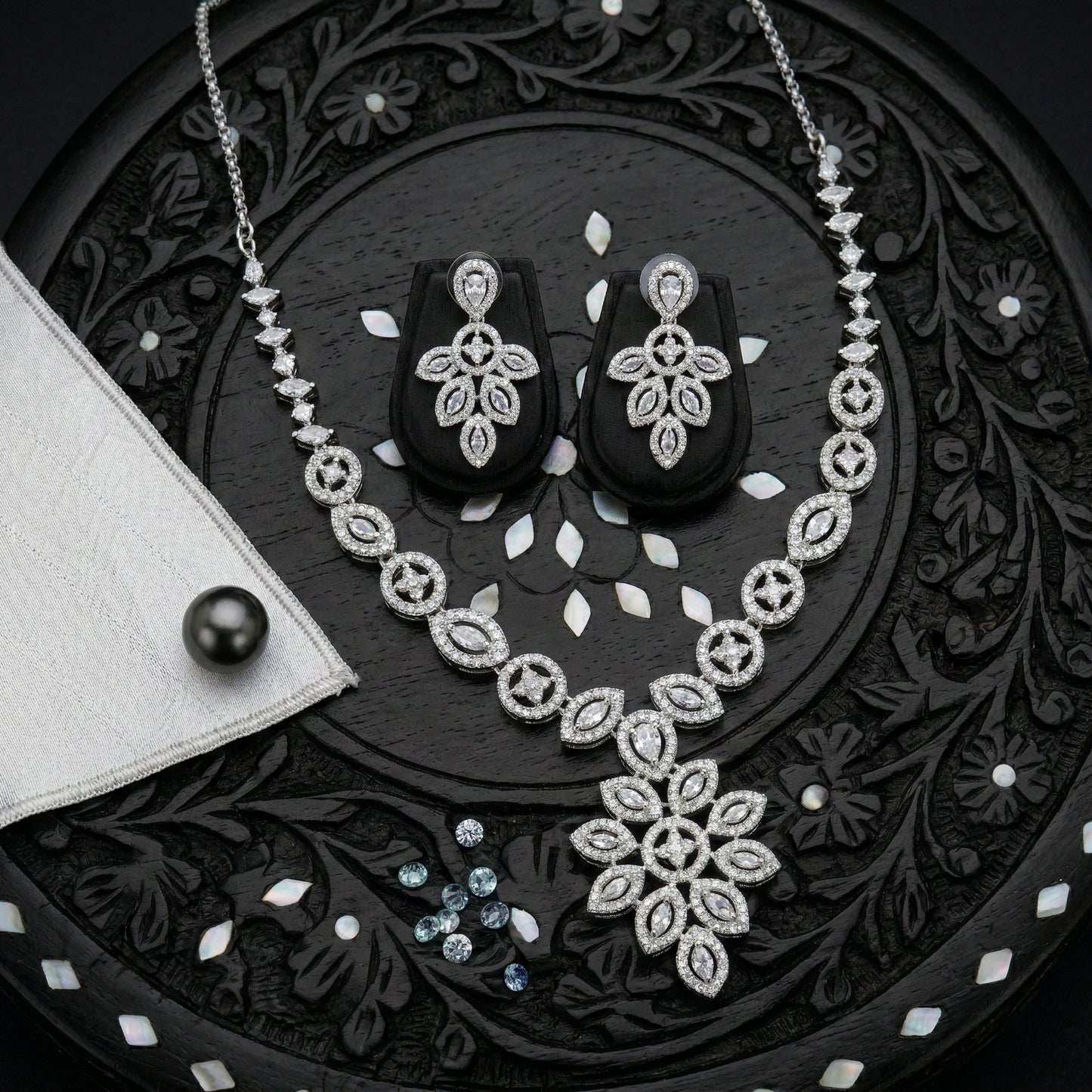 Royal Blossom Pendant Necklace Set