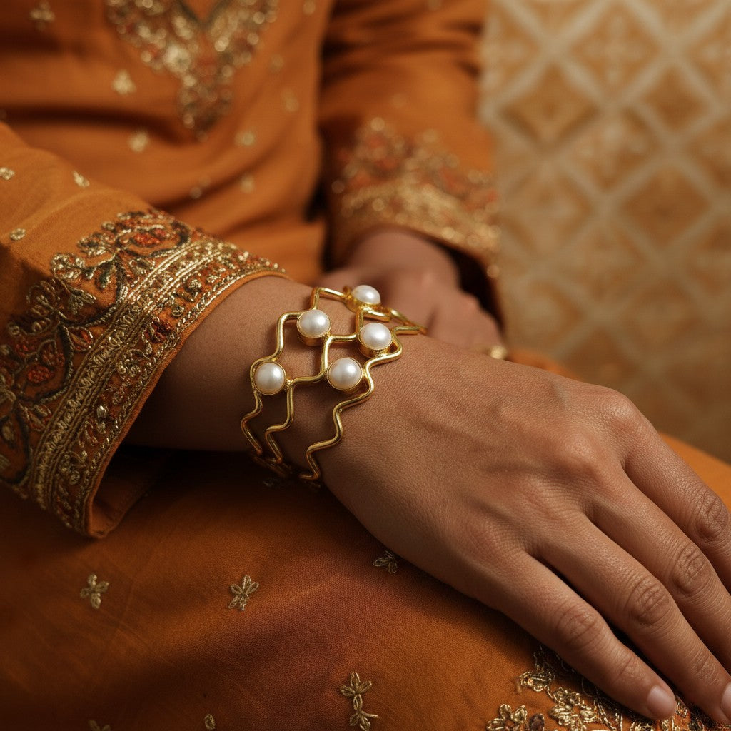 Pearl Current Statement Bracelet