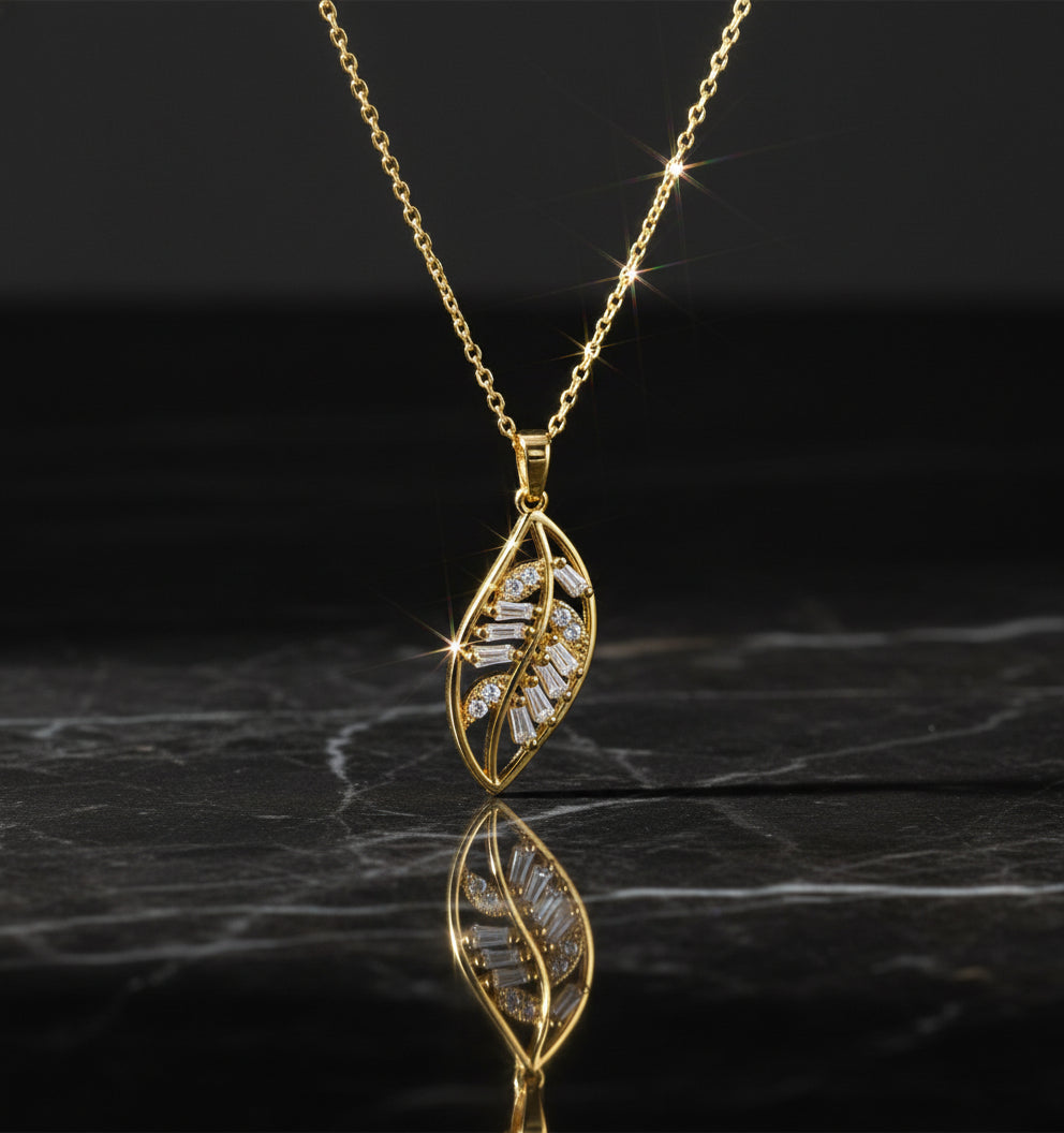 Leaf Luxe – Crystal Vein Pendant Necklace