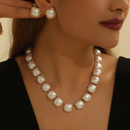 Ivora Square Pearl Necklace Set