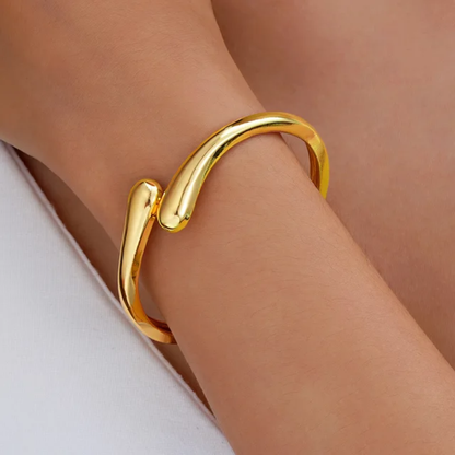 Twist Lock Bangle