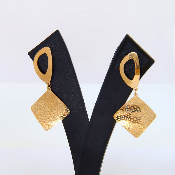 Gilded Echoes Earrings